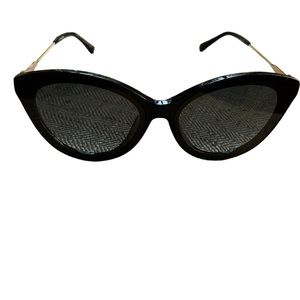 🎉🎉HP 7/14🎉🎉NWT Jimmy Choo sunnies NIB. Gorgeous cat eye w/metal earpiece